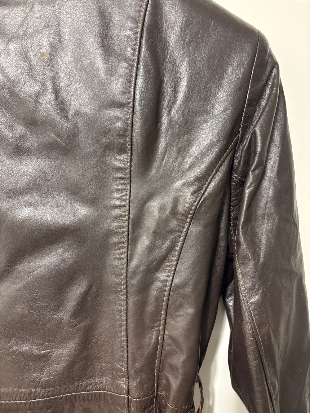 Classic Vintage - Women's Brown Leather Tailored Trench Coat - Belted - Picture 4 of 12